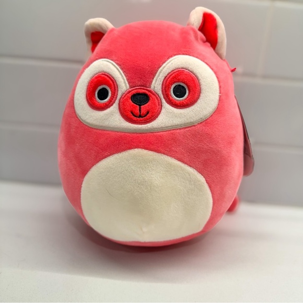Lucia, The Lemur, Plush Squishmallow, NWT, 8in, The Bright Squad